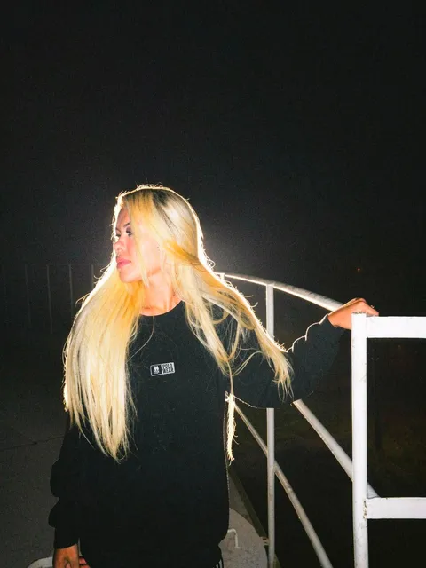 Julia Conti, foto 7