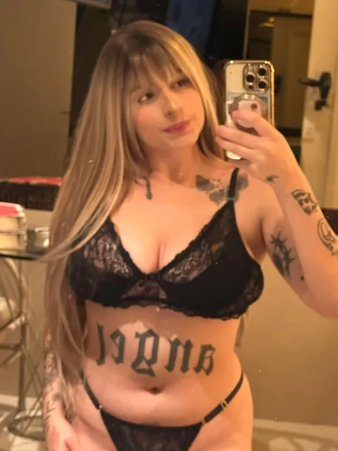 Miley Martini, foto 6